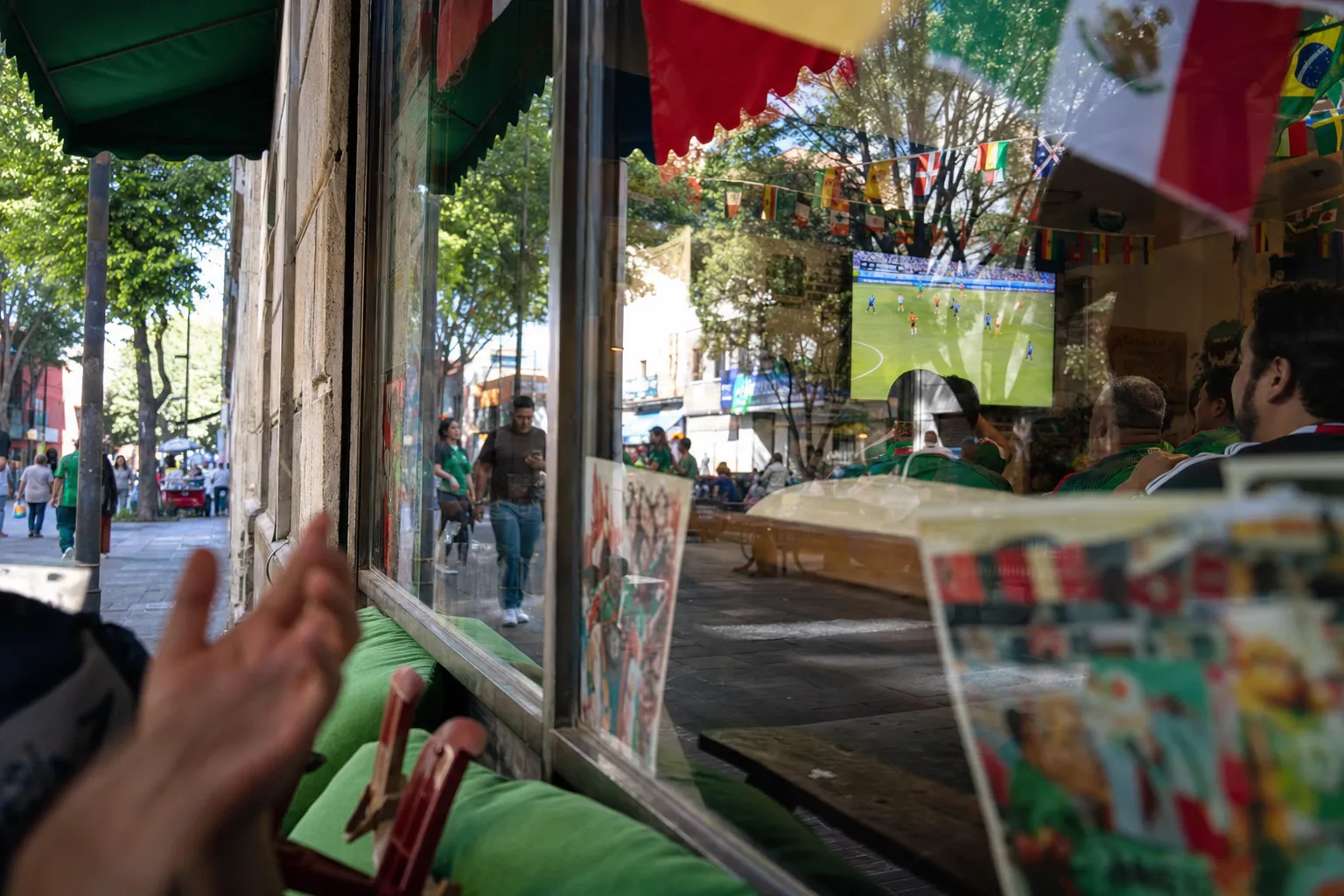 Could World Cup 2026 Schedule Become Mexico City's Last World Cup Memory Plan? - bright varied World Cup viewing scene 1