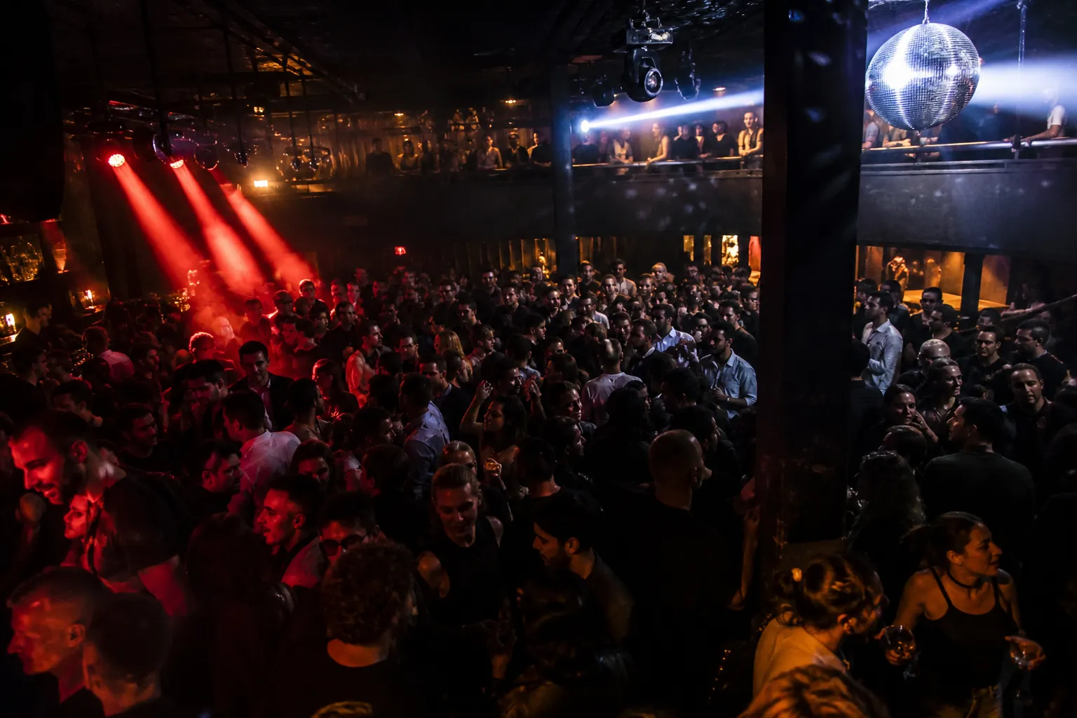 Editorial city scene for sexiest clubs in NYC