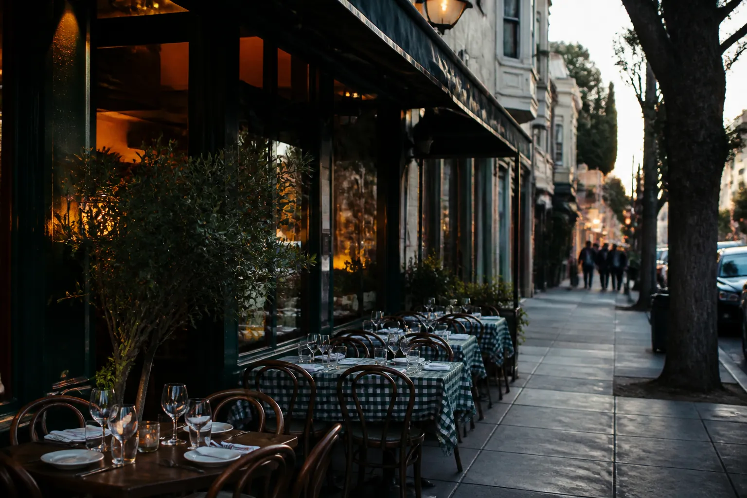 Editorial city scene for best italian restaurants in SF