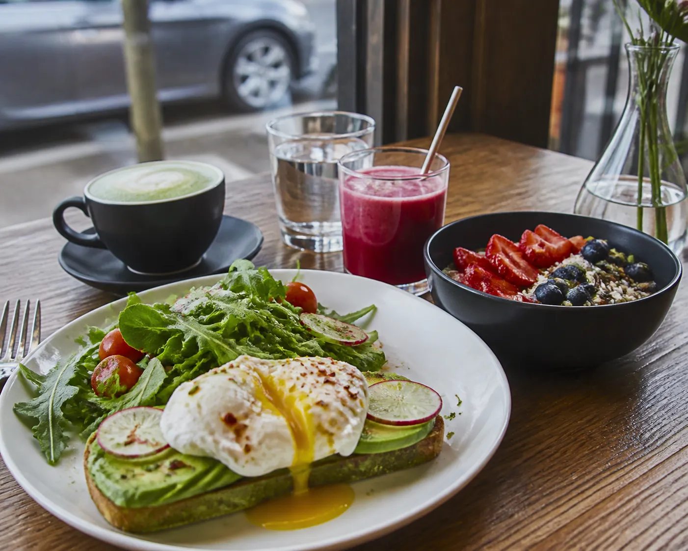 Editorial city scene for gluten free breakfast near me in NYC