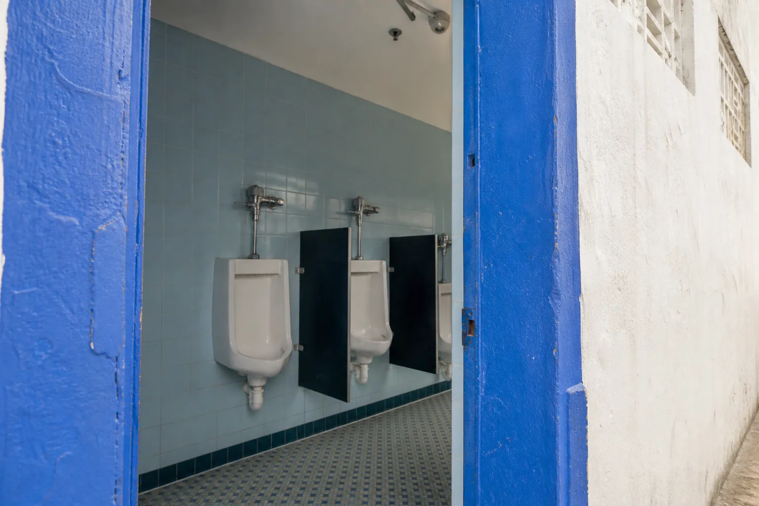 Editorial city scene for bathrooms near me in Miami