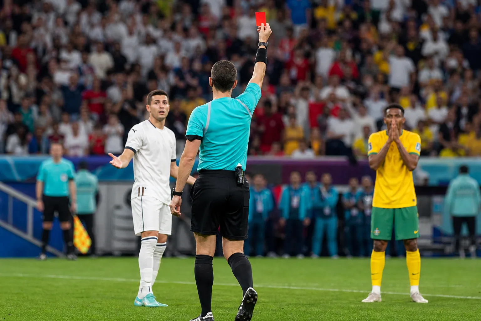 Piero Hincapié Red Card: A Longform Guide to Watching the Clip Without Losing the Plot cover image