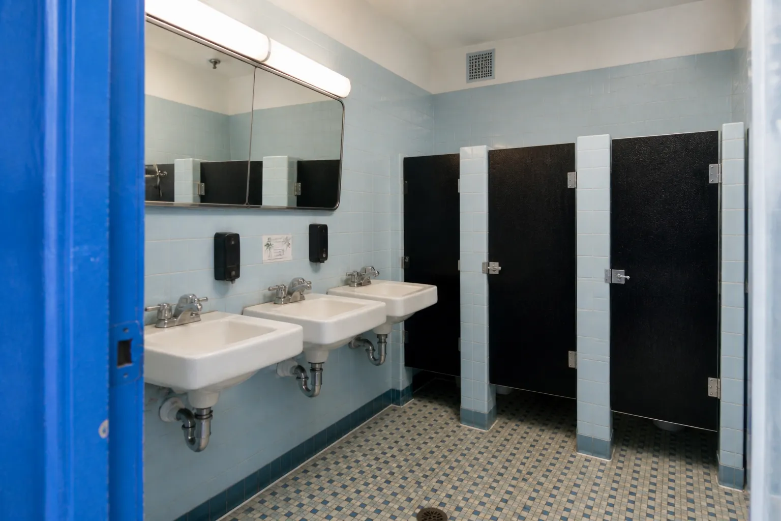 Miami bathrooms near me guide