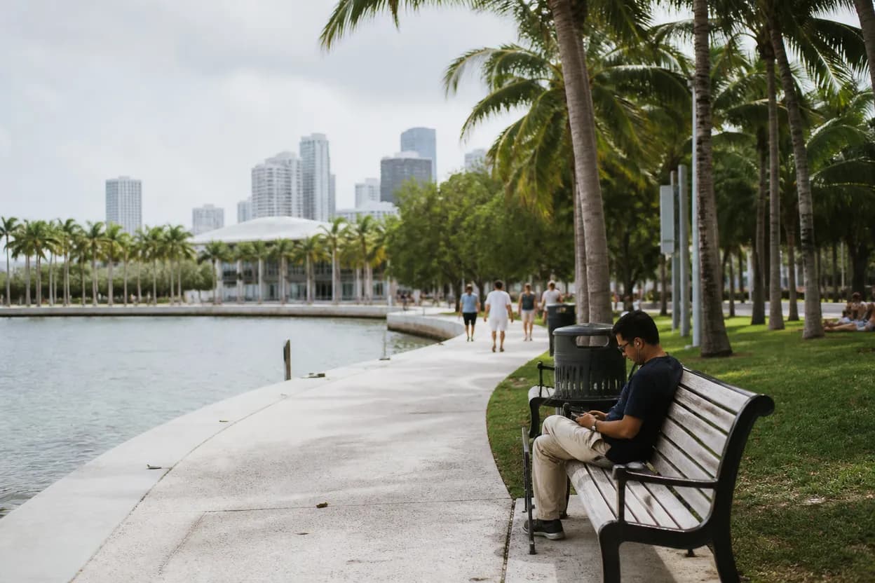 Local detail for stefon diggs: A Free Miami Day With Backups