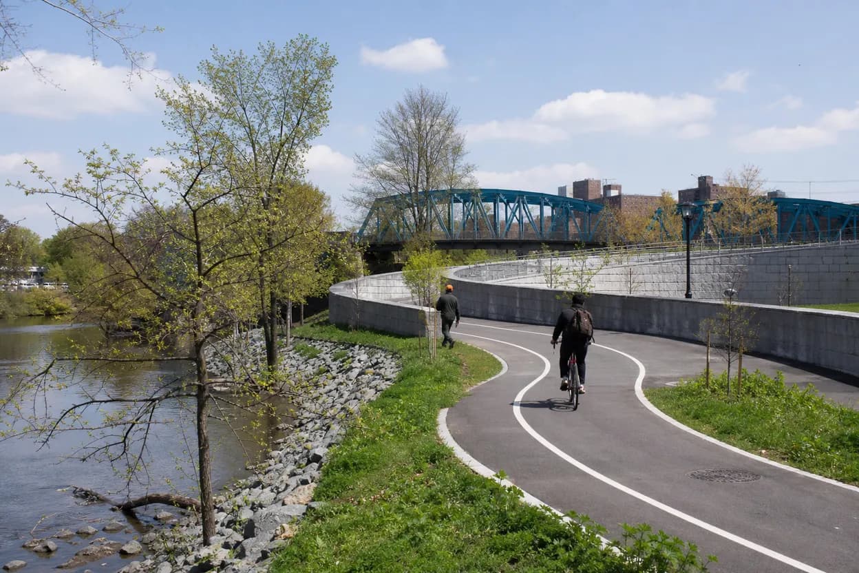 Cover scene for Starlight Park Bridge Loop: A Bronx River Walk for Stroller Families