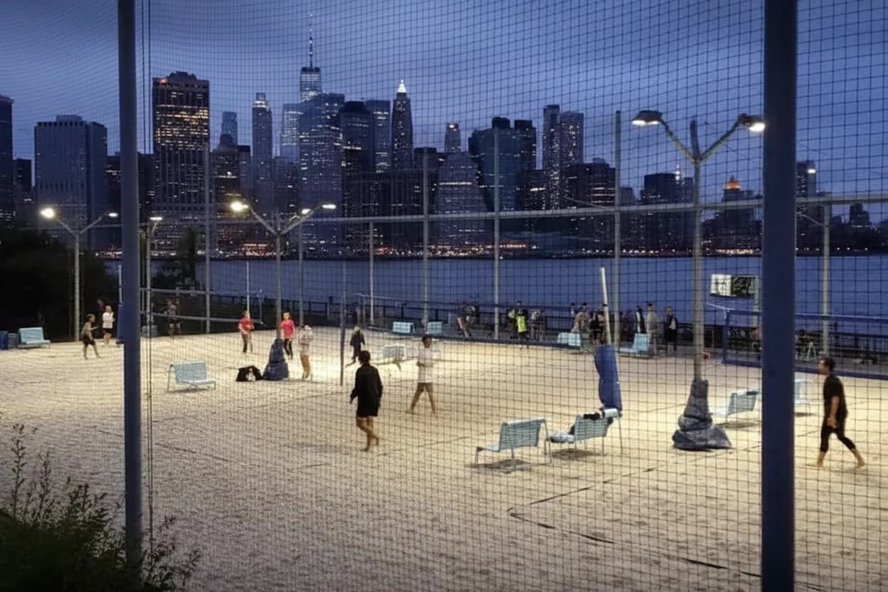 NYC experience scene for Brooklyn Bridge Park Pier 6 Volleyball: A Breezy Doubles Plan With Kids Nearby