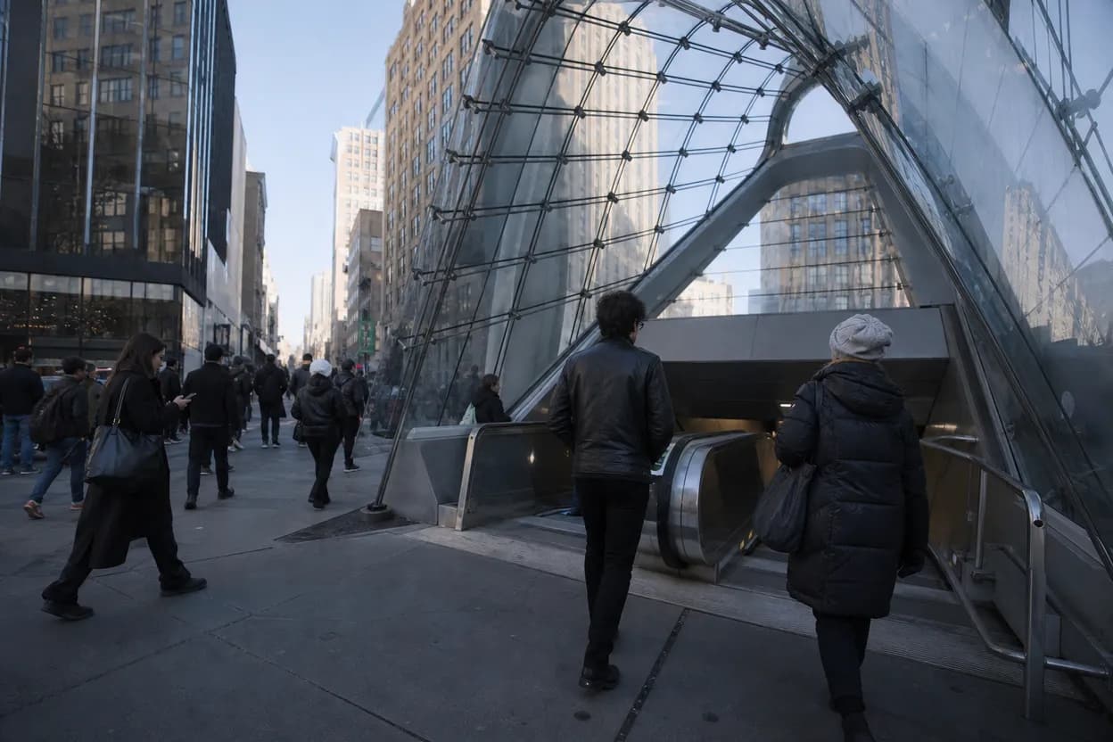 New York City experience scene for Plan a toluca - seattle sounders Watch Route in NYC