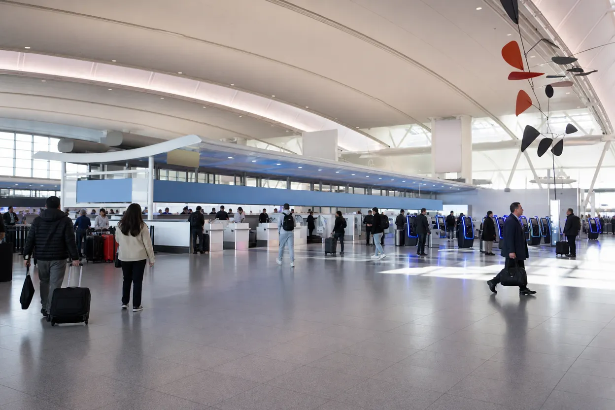 Cover scene for jetstar overhead bin fees Back to School JFK Verification Plan