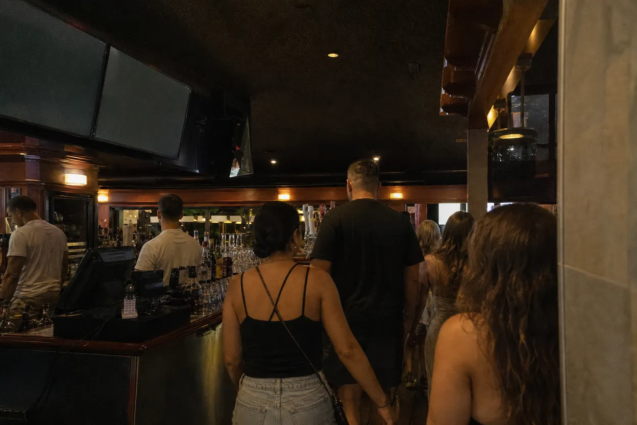 Miami experience scene for Miami's Best Sports Bars to Catch America FC Matches