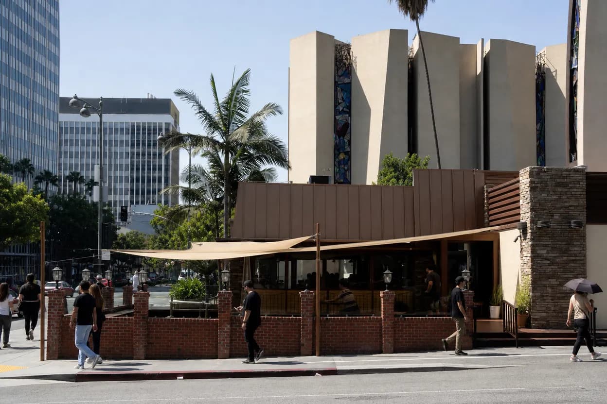 Cover scene for gta6 Watch Party Dinner Route Near Koreatown Arcades
