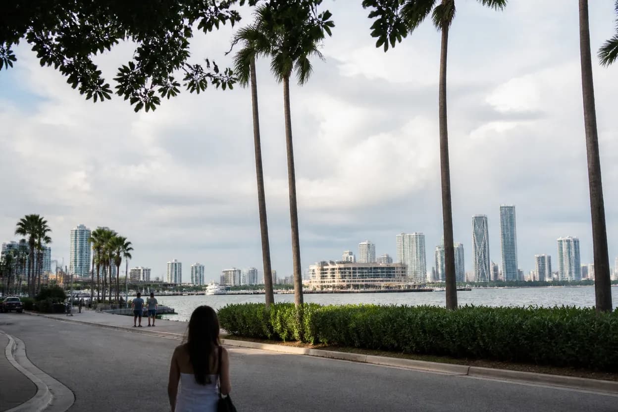 Realistic city scene for alex hughes: A Miami Watch Plan With Quiet Backups