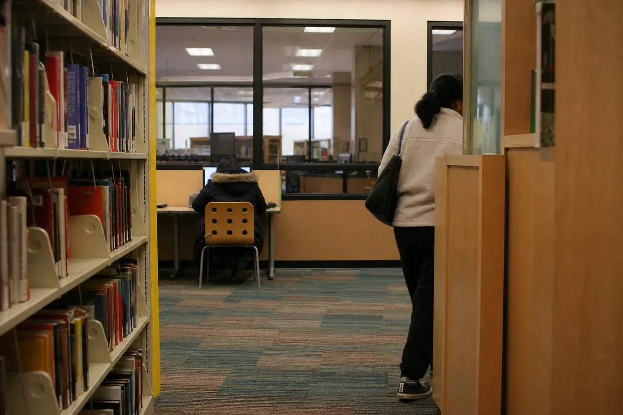 NYC experience scene for Mosholu Library Homework Trial for Bronx Teens Before Phones Go Away