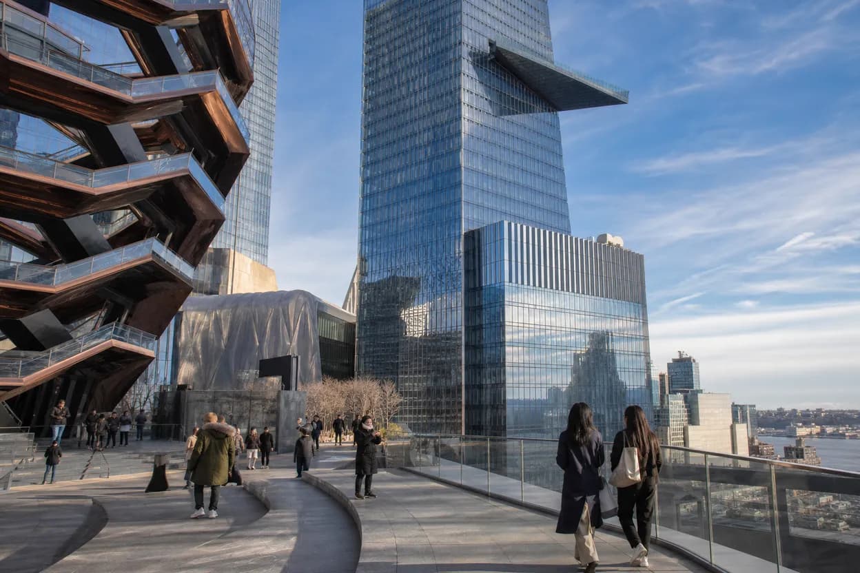 Cover scene for the shards show: Hudson Yards Sky-High Arts Route for NYC Visitors