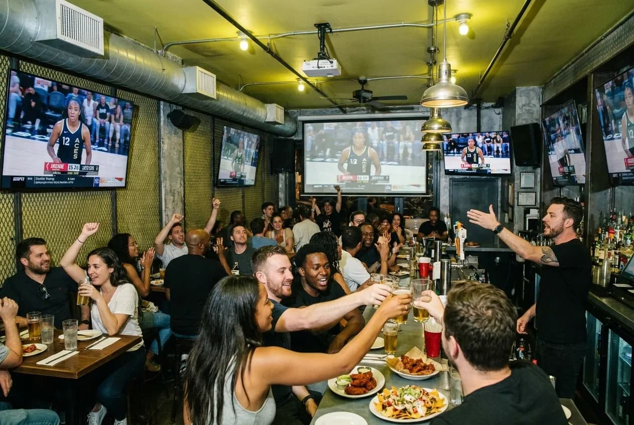 Local scene for Jackie Young Aces Games: NYC Watch Party Venues with Sound in NYC