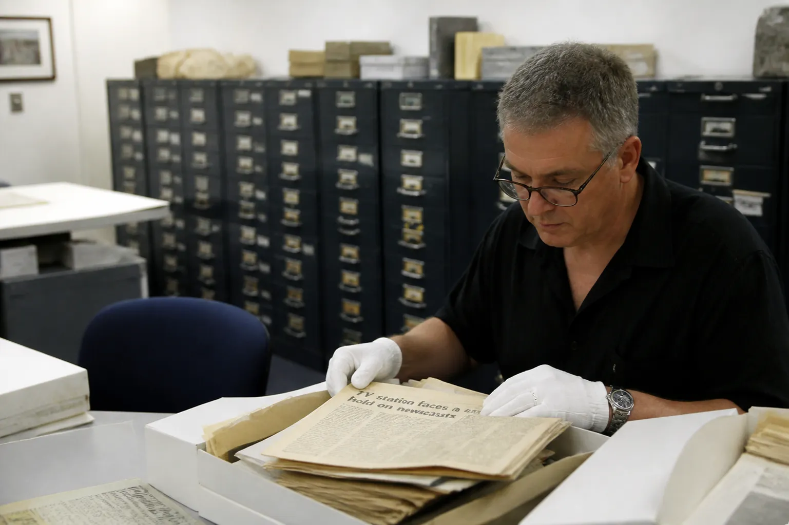 Local scene for chris hansen Search Trail Through Miami Media Archives in Miami