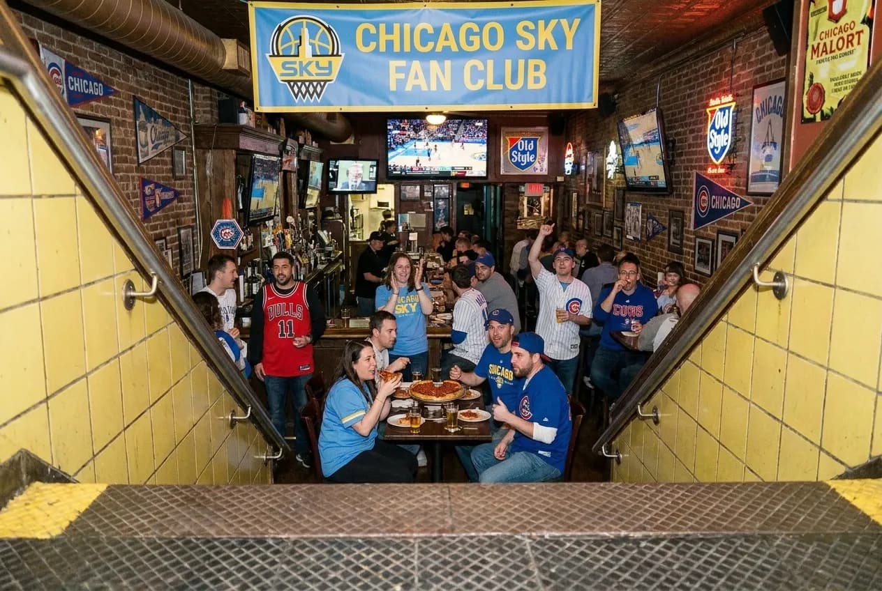 Editorial detail for Chicago Sky Fan Bars: NYC Nights Out for Midwest Transplants in NYC