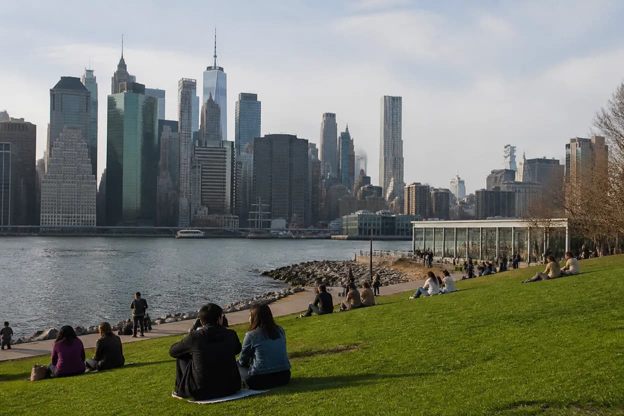 Realistic city scene for cameron diaz: What to Do Around NYC This Weekend