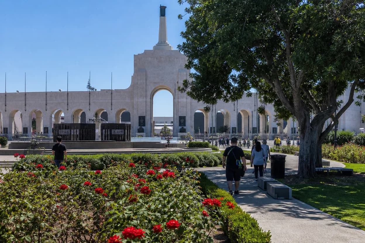 Editorial detail for Use hall of fame game score for an LA Coliseum Walk