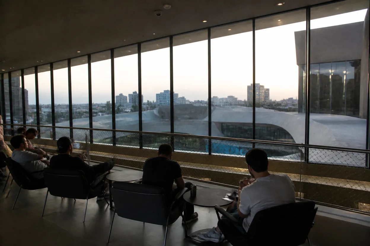 Realistic city scene for nfl games: Where Los Angeles Fans Can Watch Together