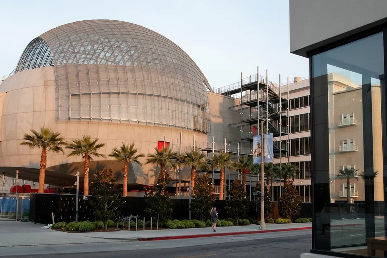 Editorial detail for callum turner Film Research Route for Los Angeles Students