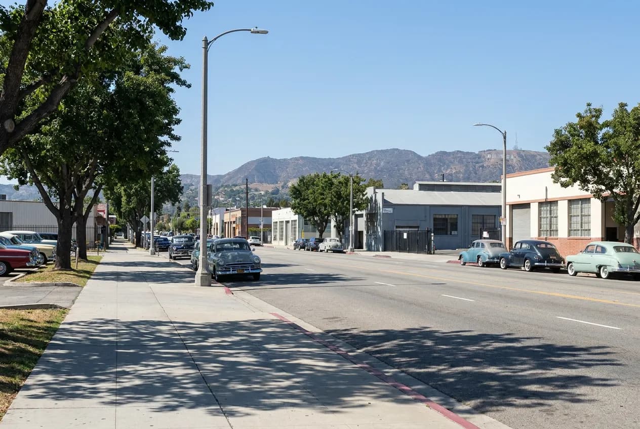 Golden Road Brewing in Atwater Village, Los Angeles — scene photograph