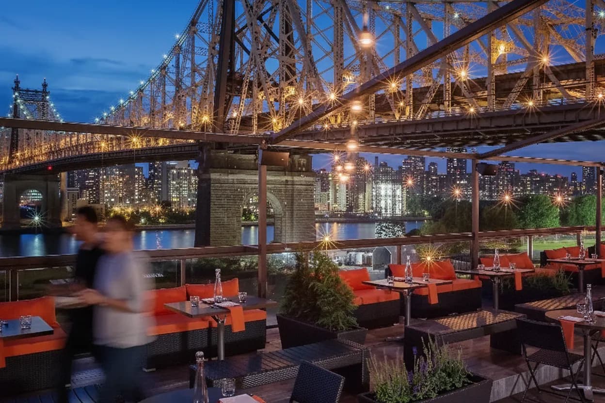 New York City experience scene for joe buck: NYC Local Context and Practical City Guide