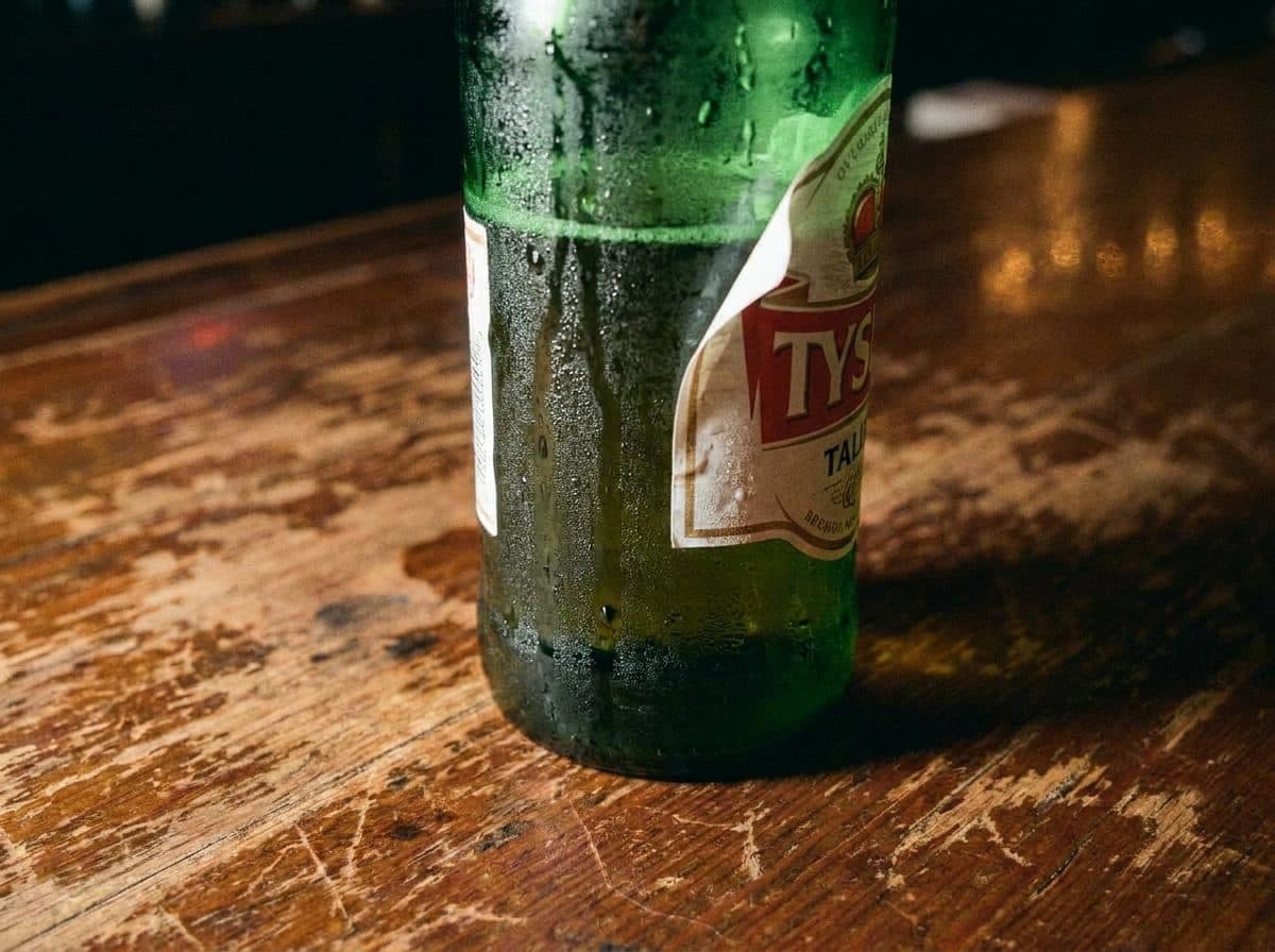 The Polish Dive Bar in Greenpoint Where the Back Room Comes Alive - scene