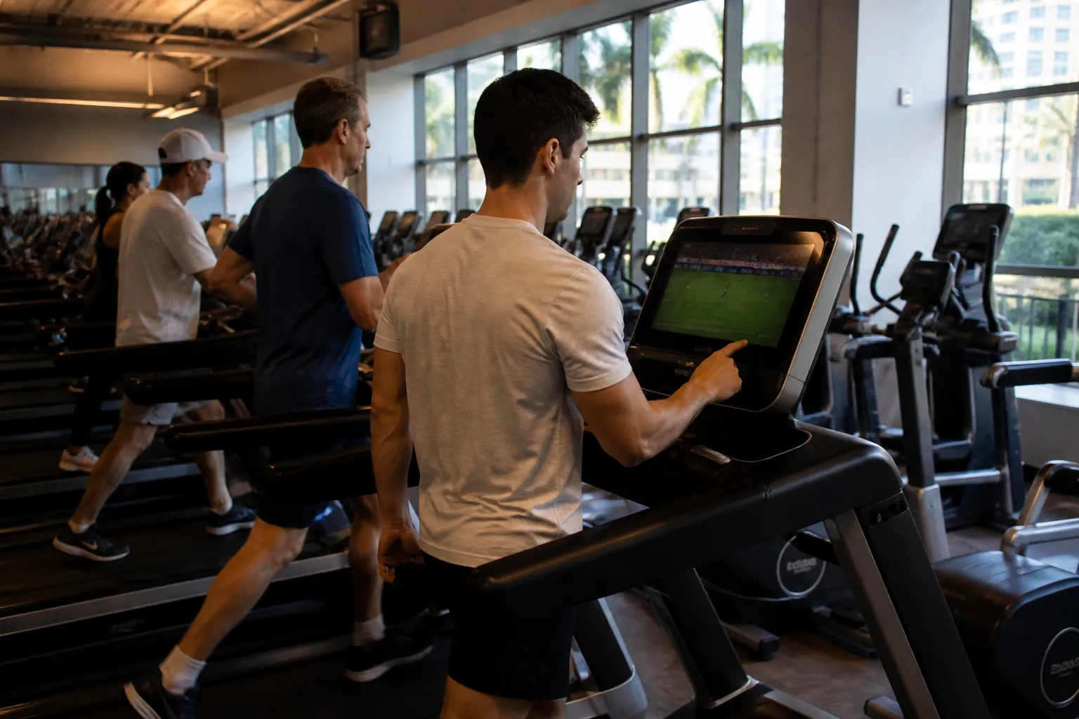 Local scene for Mallorca vs PSG Early Match: Miami Gym Cardio Equipment TV Tuning Guide in Miami