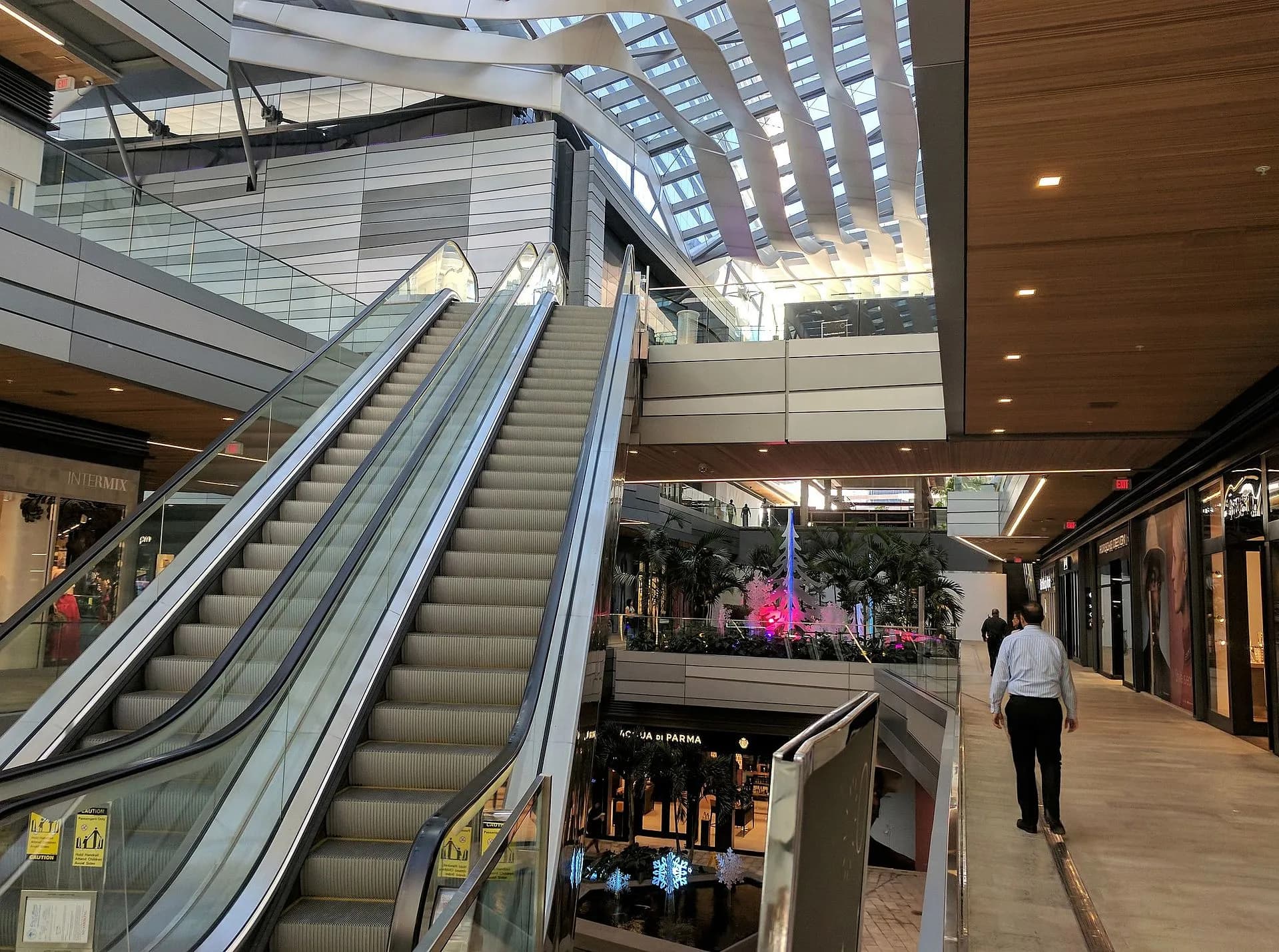 Real reference photograph used to guide the Miami article imagery for Target Near Downtown Miami for Same-Day Apartment Essentials.