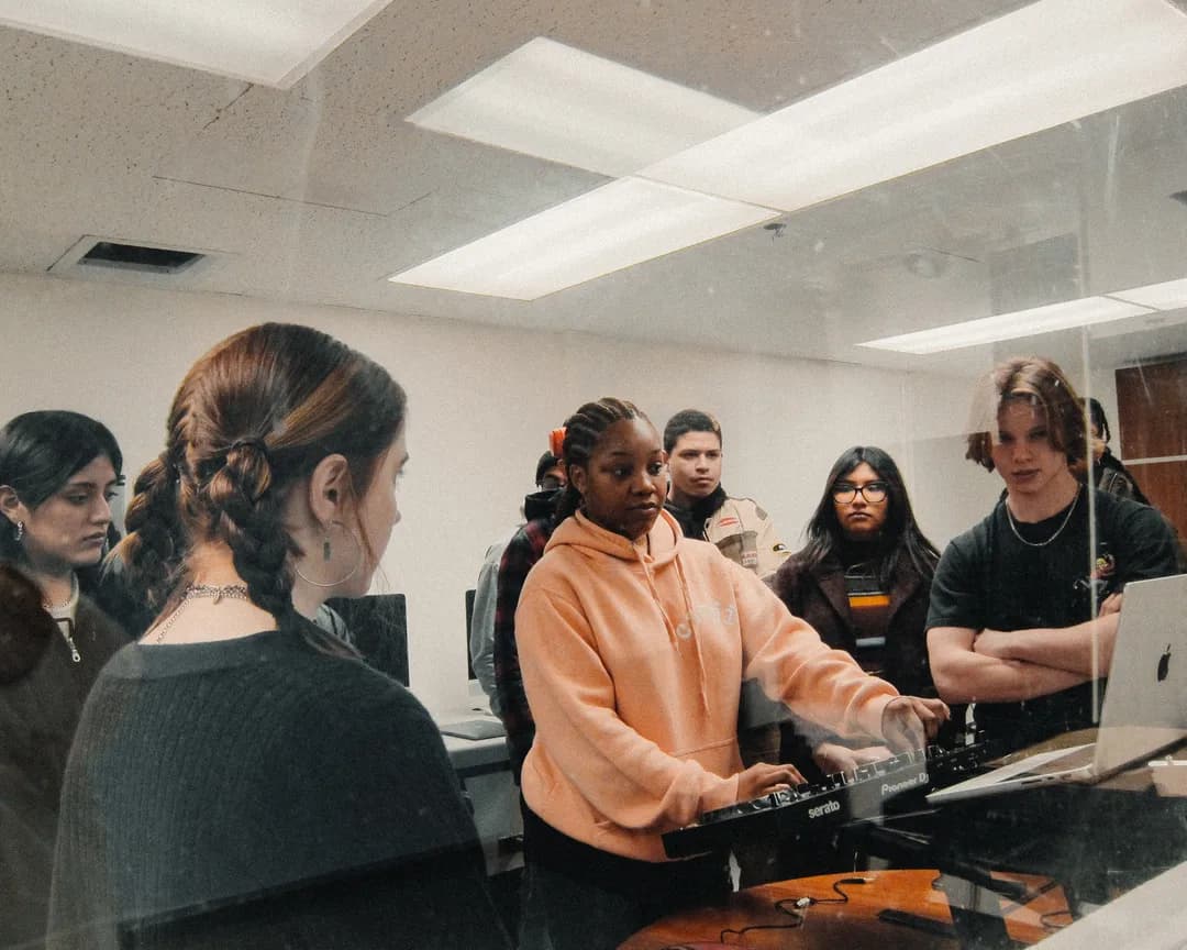 FIT's Student Radio Teaches DJ Basics, Two Thursdays in October