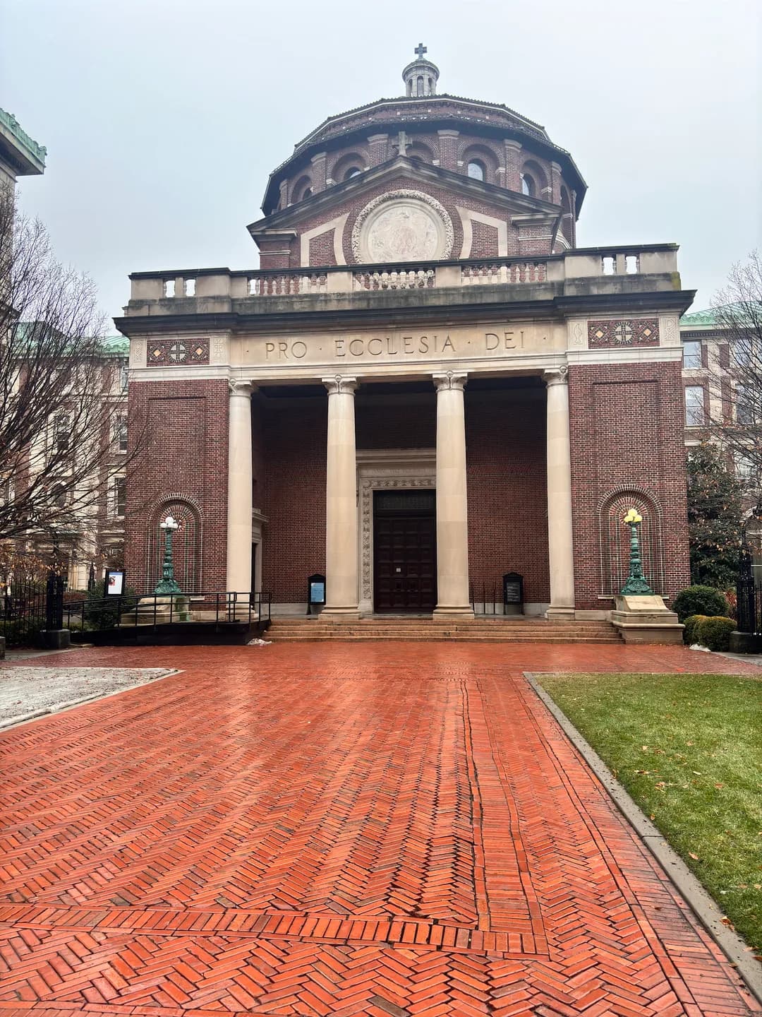 A Domed Campus Chapel With Intimate Concert Acoustics