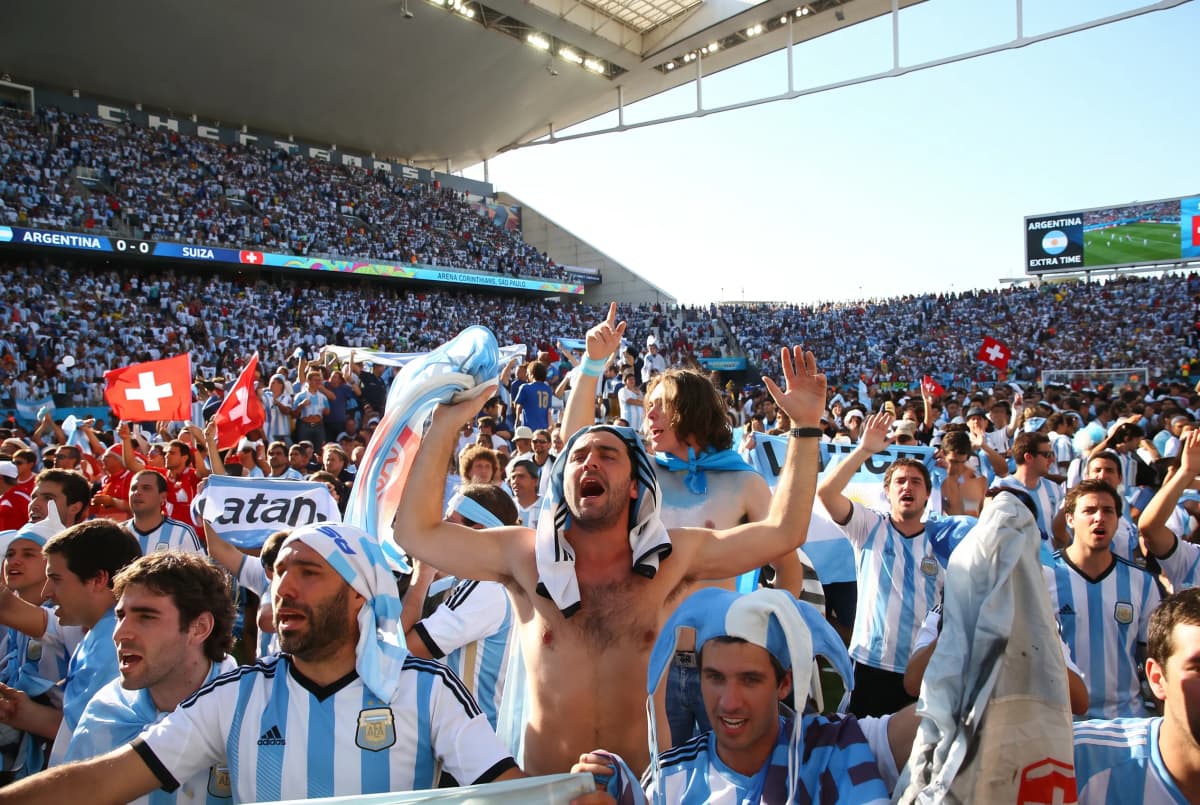 Bright World Cup match-day scene in México · Kansas City.