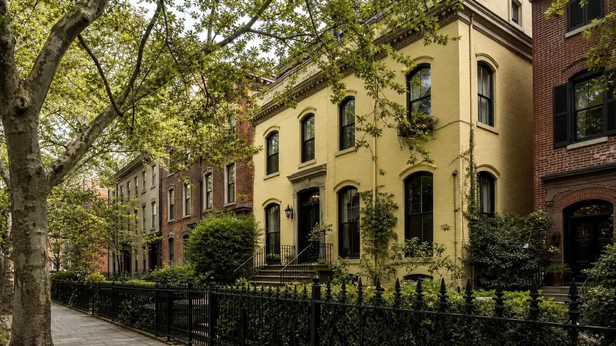 Brooklyn Heights exterior