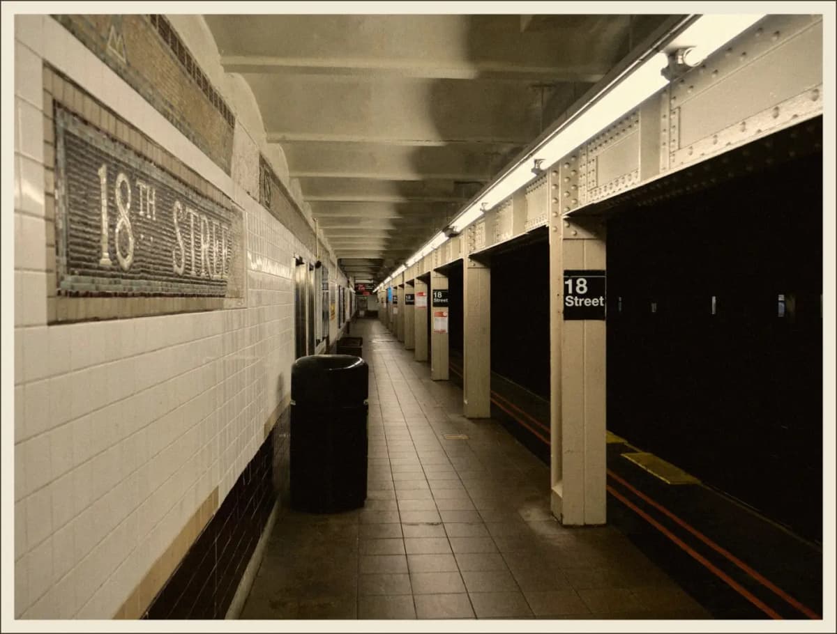 Metropolitan Pavilion eighteenth street train platform