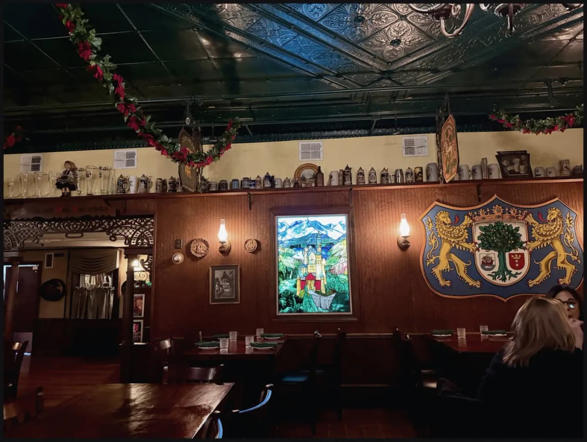 Staten Island killmeyers old bavaria inn dining roo