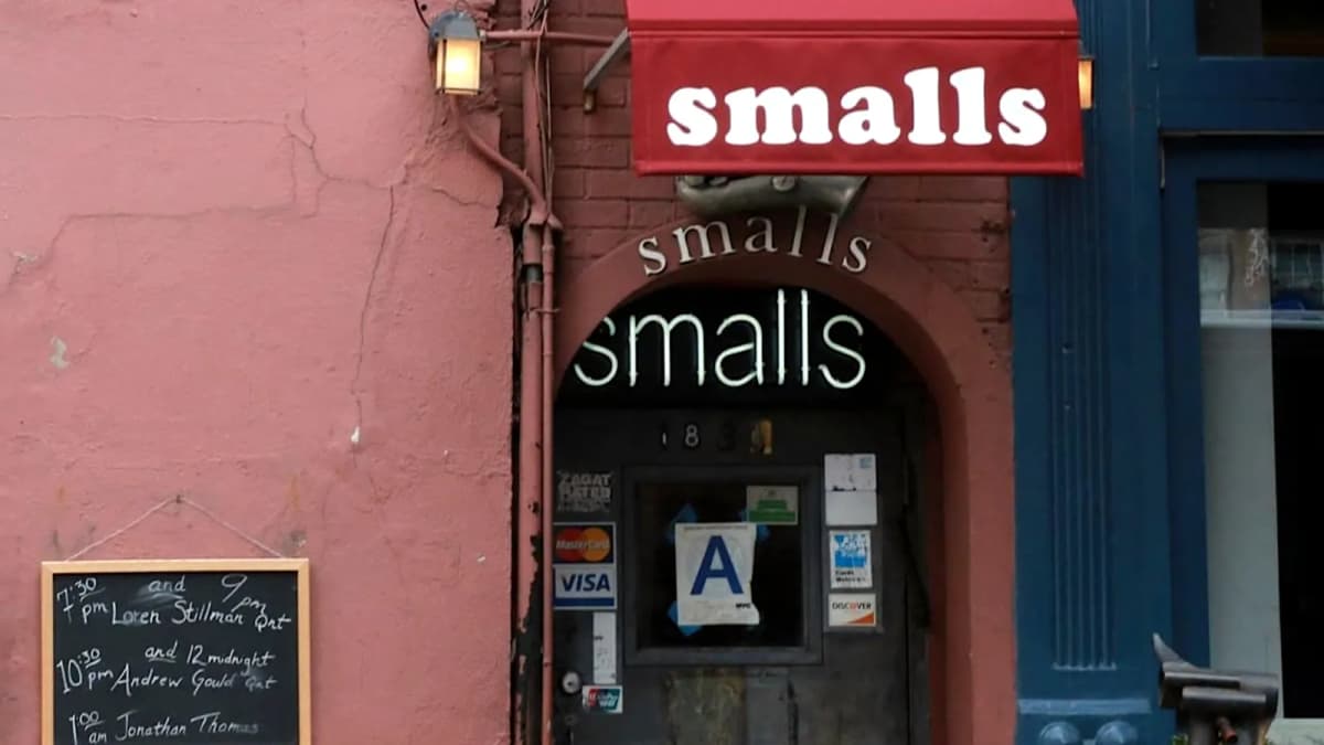 Smalls Jazz Club entrance
