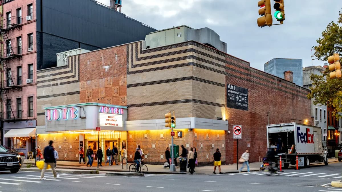 Queens exterior