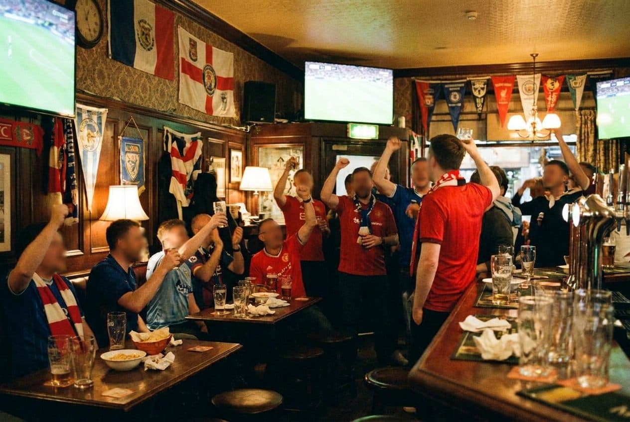 The Astoria Bar Where Turkish and Greek Fans Watched the World Cup 2026 in the Same Room and Nobody Left Early - cover