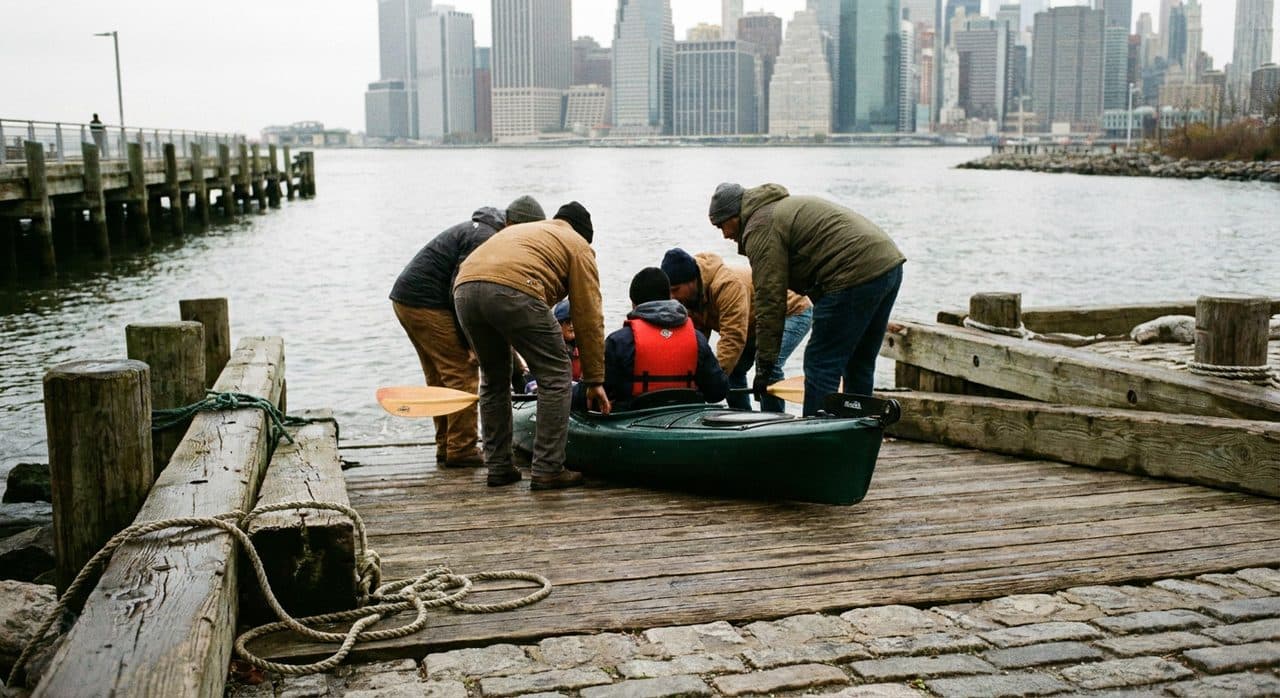 Brooklyn Urban Kayaking: How to Get on the Water for Under $30 This Summer — detail