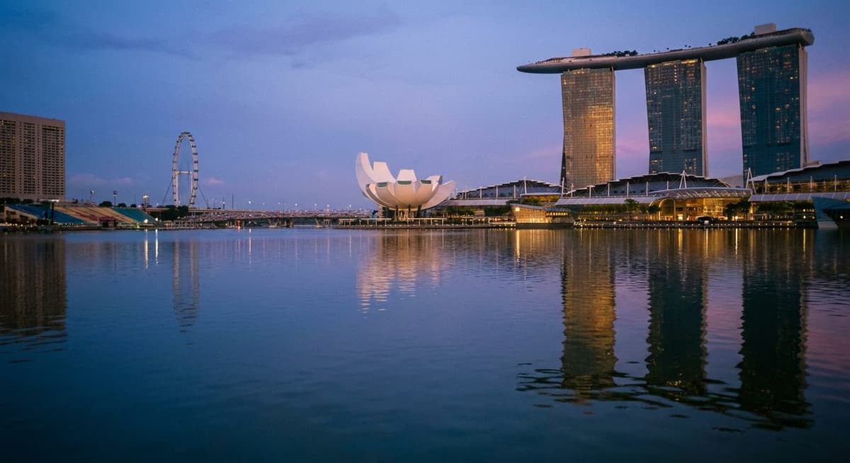 Singapore's Rooftop Bars With Marina Bay Views That Actually Get Good After 8pm — atmosphere