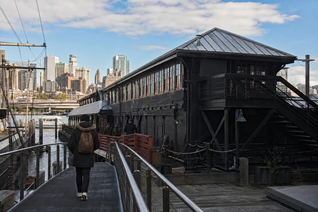 NYC experience scene for Bargemusic in Dumbo: A Floating Classical Concert Plan When the Park Gets Too Hot