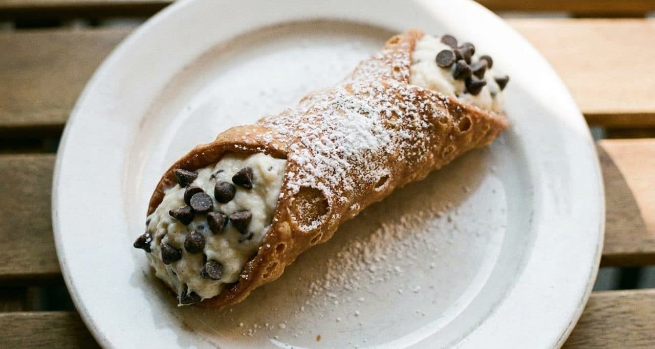 Cannoli and Espresso in North End as warren buffett market warning Headlines Scroll - scene