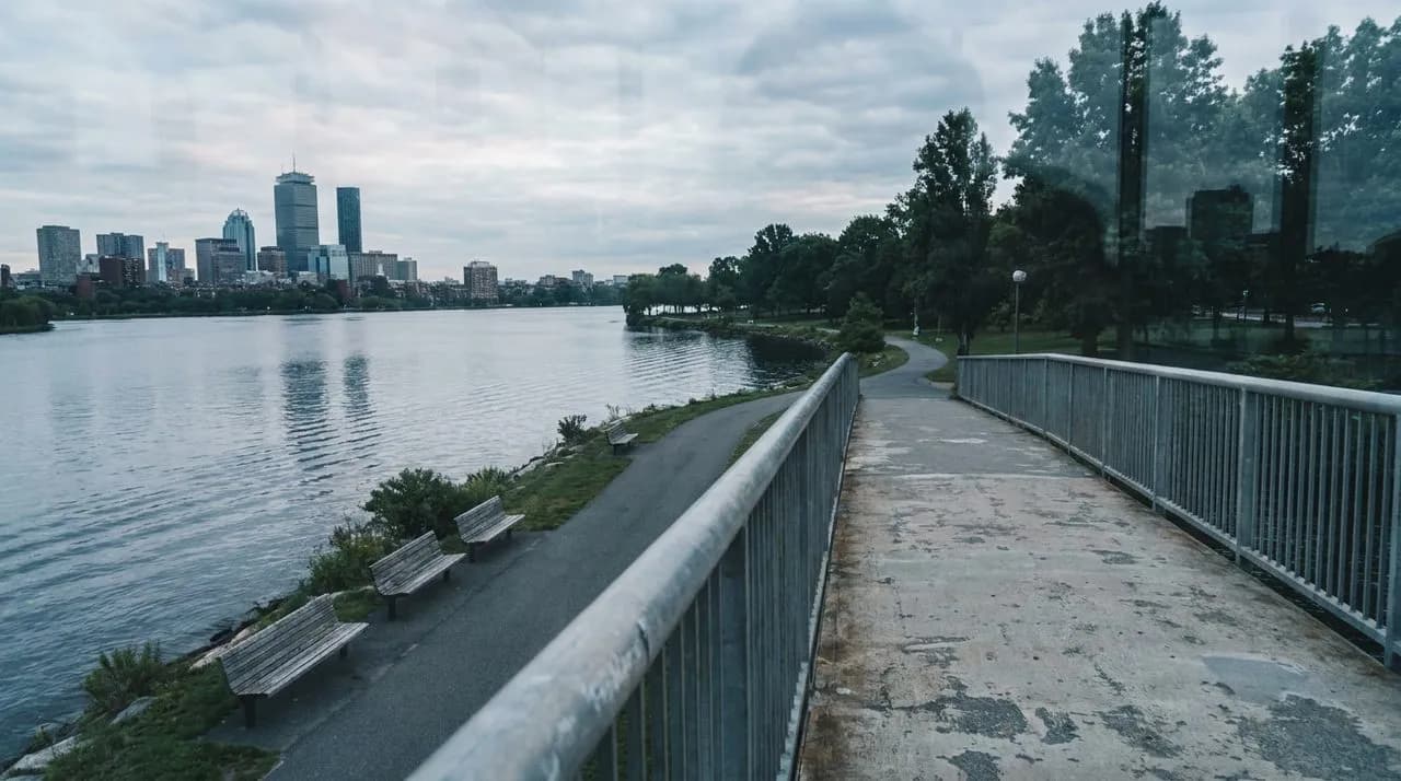 Charles River Esplanade Footbridge Loop and Bench Route