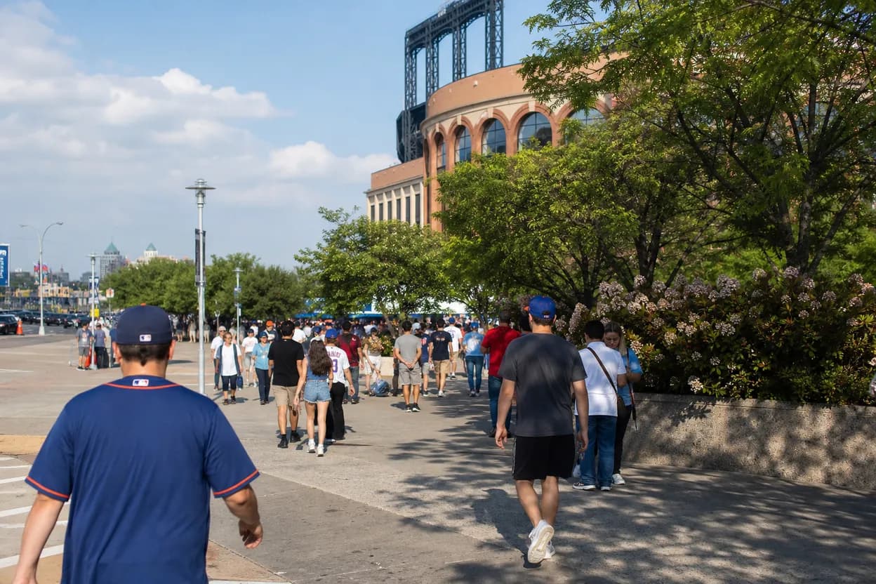 NYC experience scene for Citi Field Rain Delay Plan: Where Mets Fans Wait Without Losing the Night