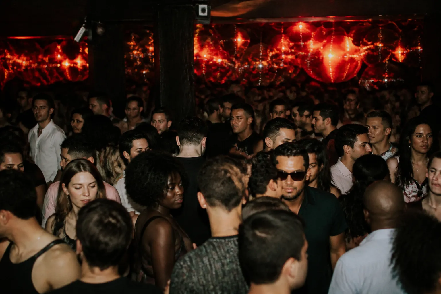 Editorial city scene for nightclub near me in NYC
