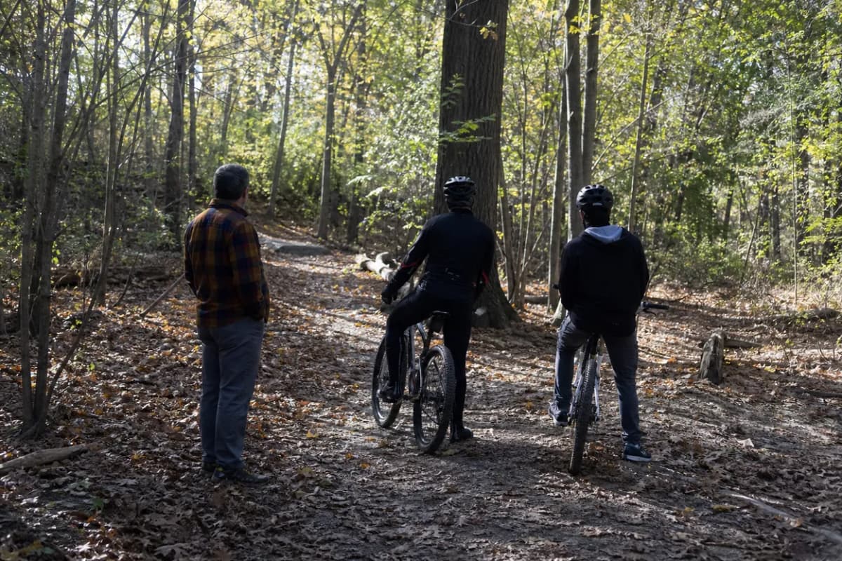 Cover scene for Cunningham Park Mountain Bike Trails: A Queens Dirt Ride for First-Timers