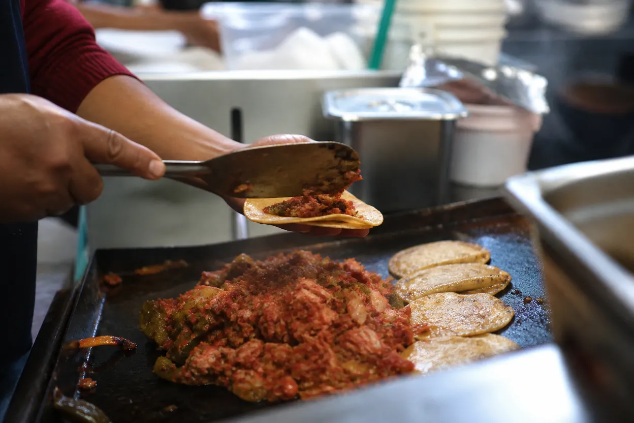 Editorial detail for Ensenada Before a Greenpoint Show: Seafood Tacos, G Train Timing, and Backup Bars
