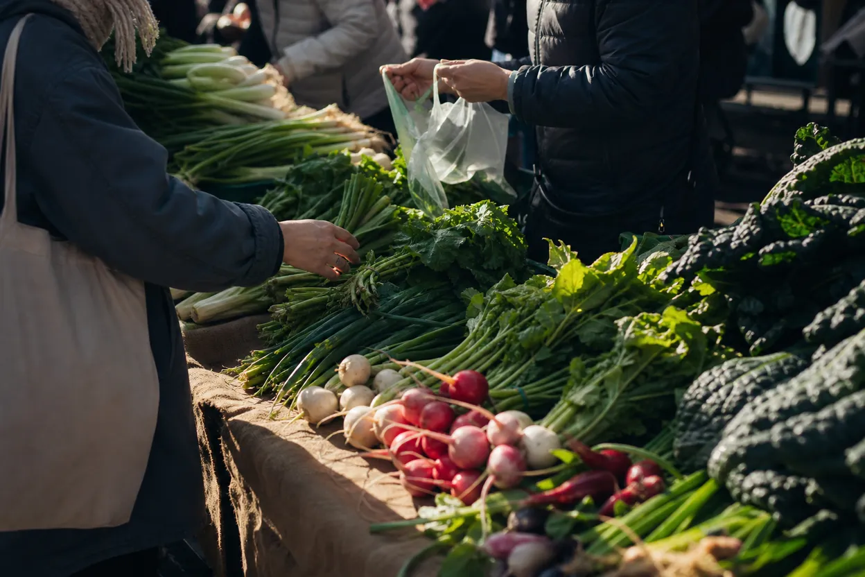 Editorial detail for Fort Washington Greenmarket: A No-Car Picnic Run Before the Park Gets Hot