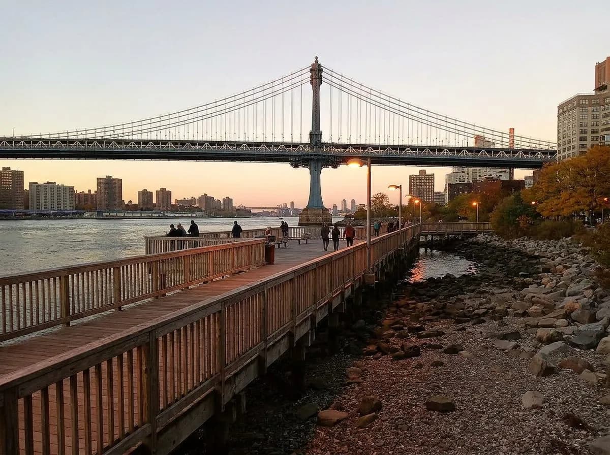 Free Sunset Walks Along Brooklyn Bridge Park Piers (Hidden Edition)