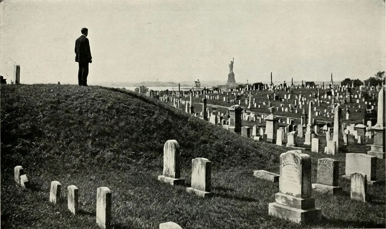 Green-Wood Cemetery's Victorian Monuments at Their Most Photogenic